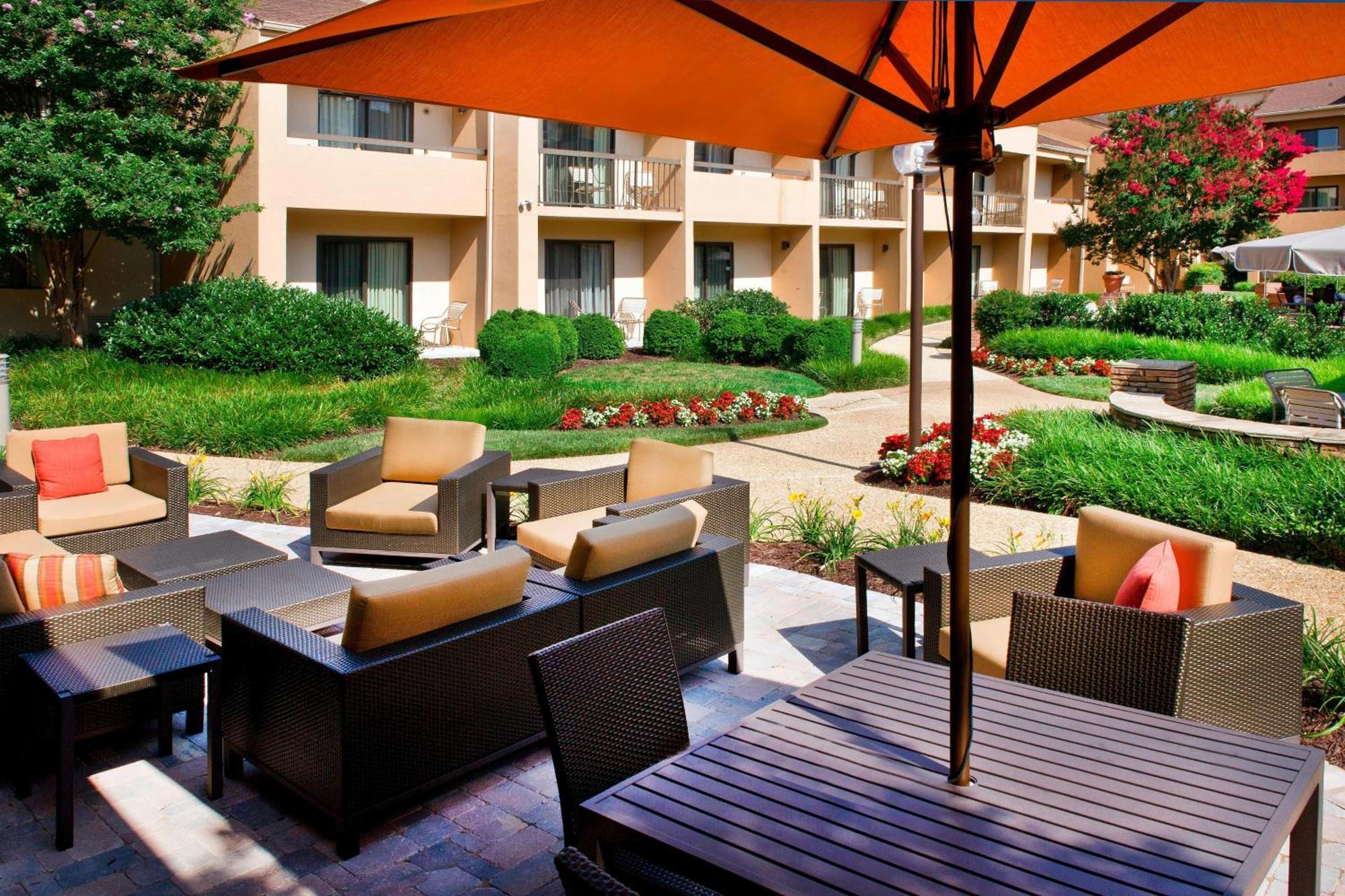 Courtyard By Marriott New Carrollton Landover Eksteriør billede