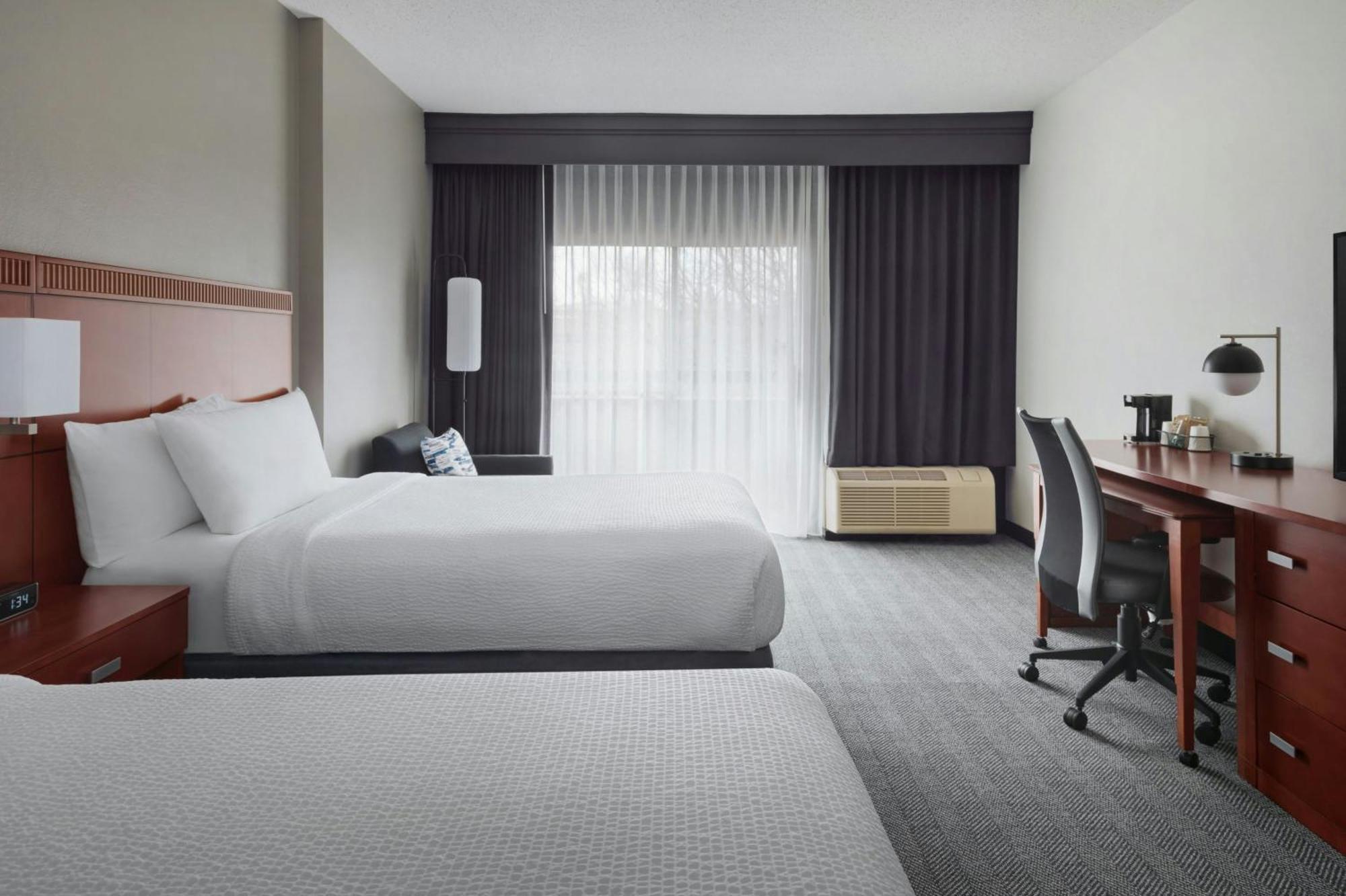 Courtyard By Marriott New Carrollton Landover Eksteriør billede