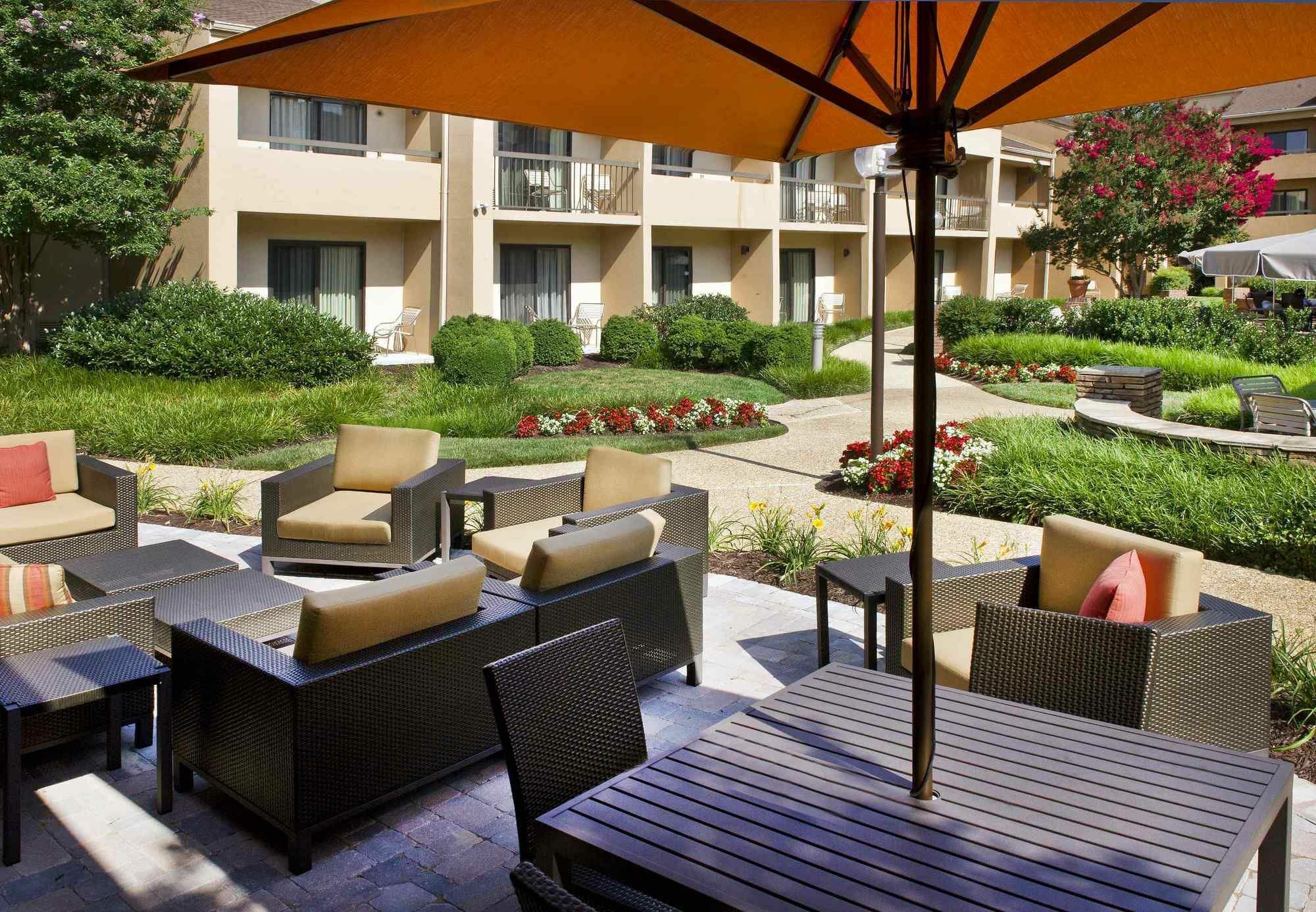 Courtyard By Marriott New Carrollton Landover Eksteriør billede